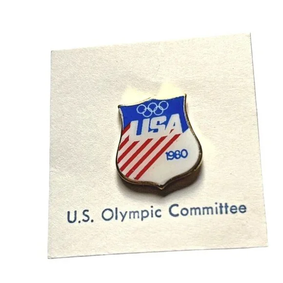 1980 U. S. Olympic Committee Pin on Original Card NEW Old Stock - Picture 1 of 7